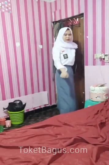 Murid Sma Jual Memek Perawan Demi Iphone Xr 16Gb Terbaru - B79rpniri6is - Lulustream.Online.mp4